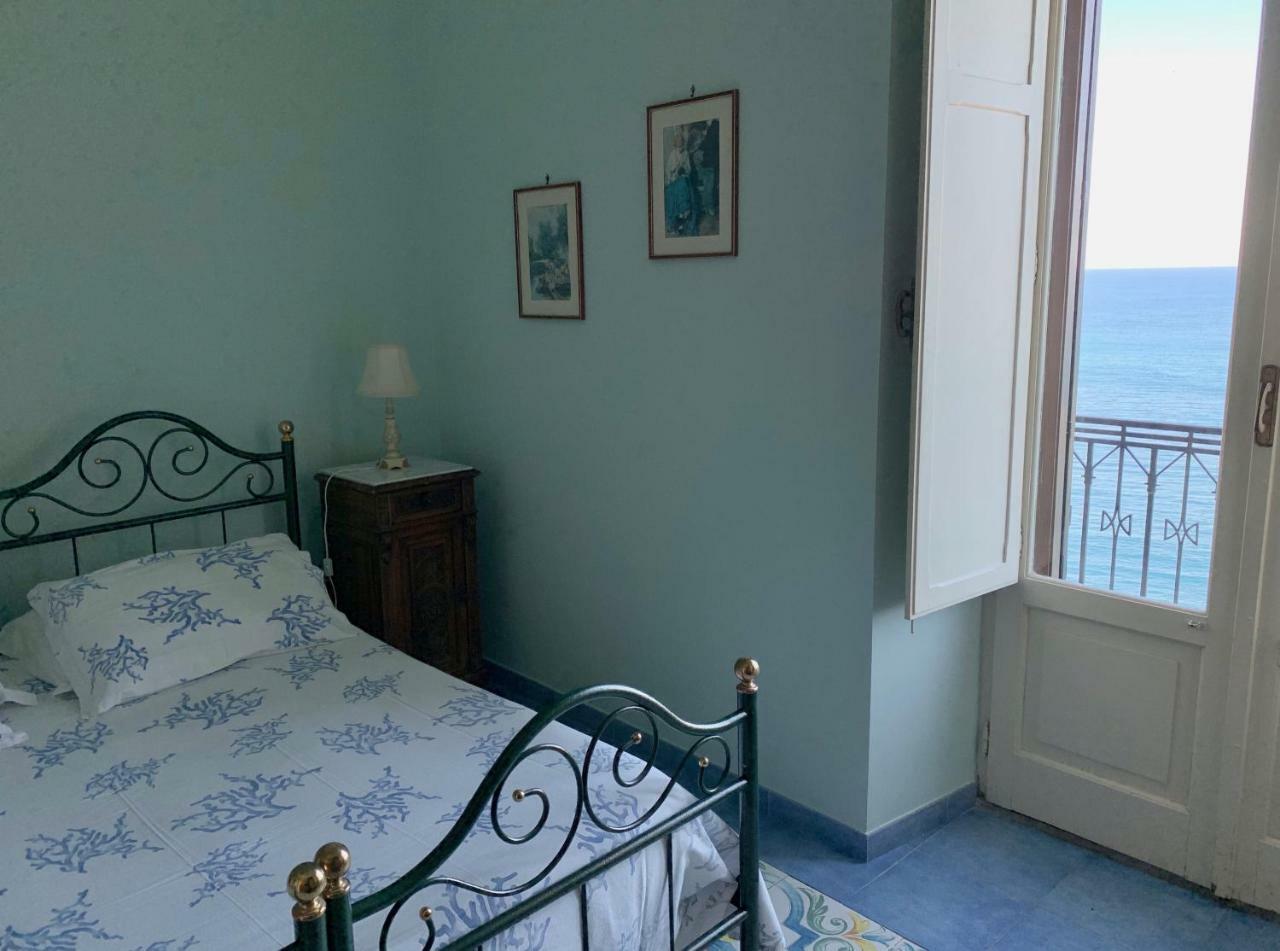 B&B Villa Antonio Таормина Экстерьер фото